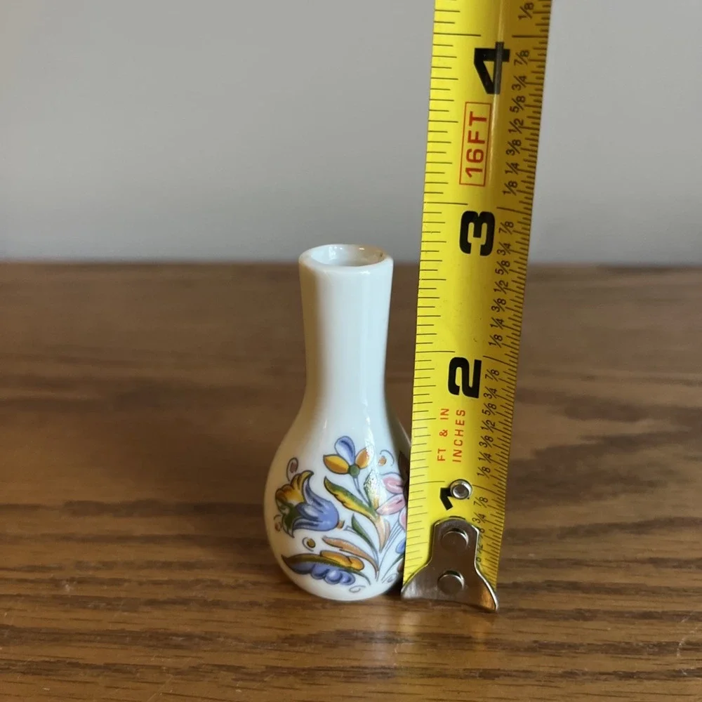 Vintage Miniature Vase Floral 2.75